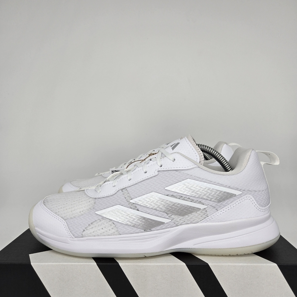 Adidas Women's Tennis Shoes Avaflash Low 'White Silver Metallic' Size 8